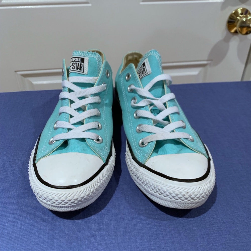 Converse! Mint Women’s chuck Taylor all star